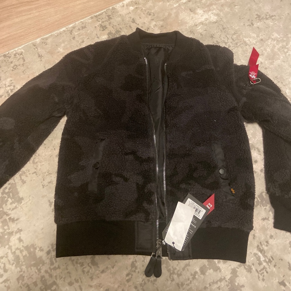 Alpha Industries Reversible bomber (NWT)